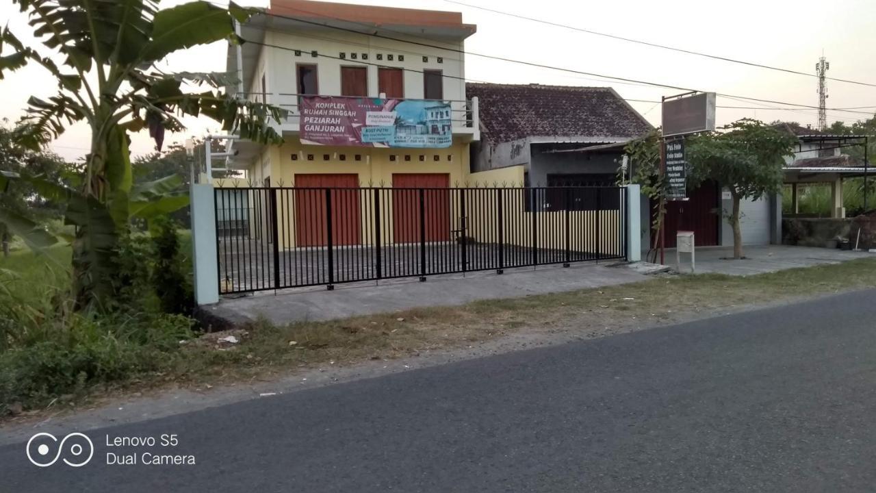 Spot On 93020 Rumah Singgah Ganjuran Bantul Esterno foto