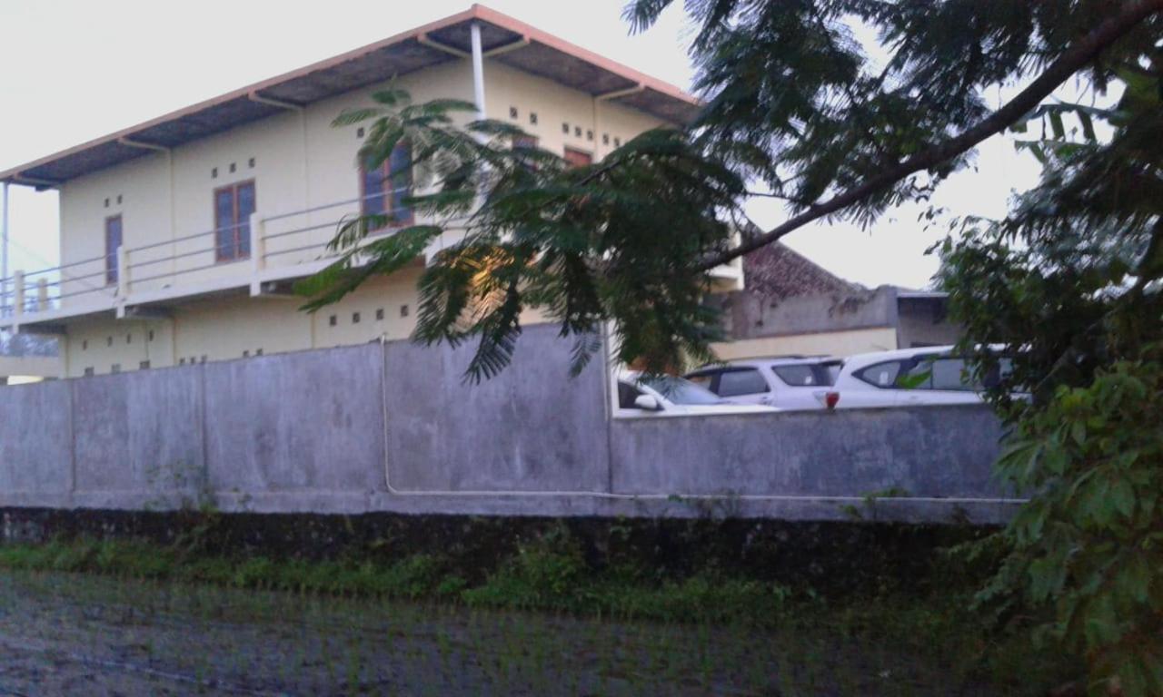Spot On 93020 Rumah Singgah Ganjuran Bantul Esterno foto