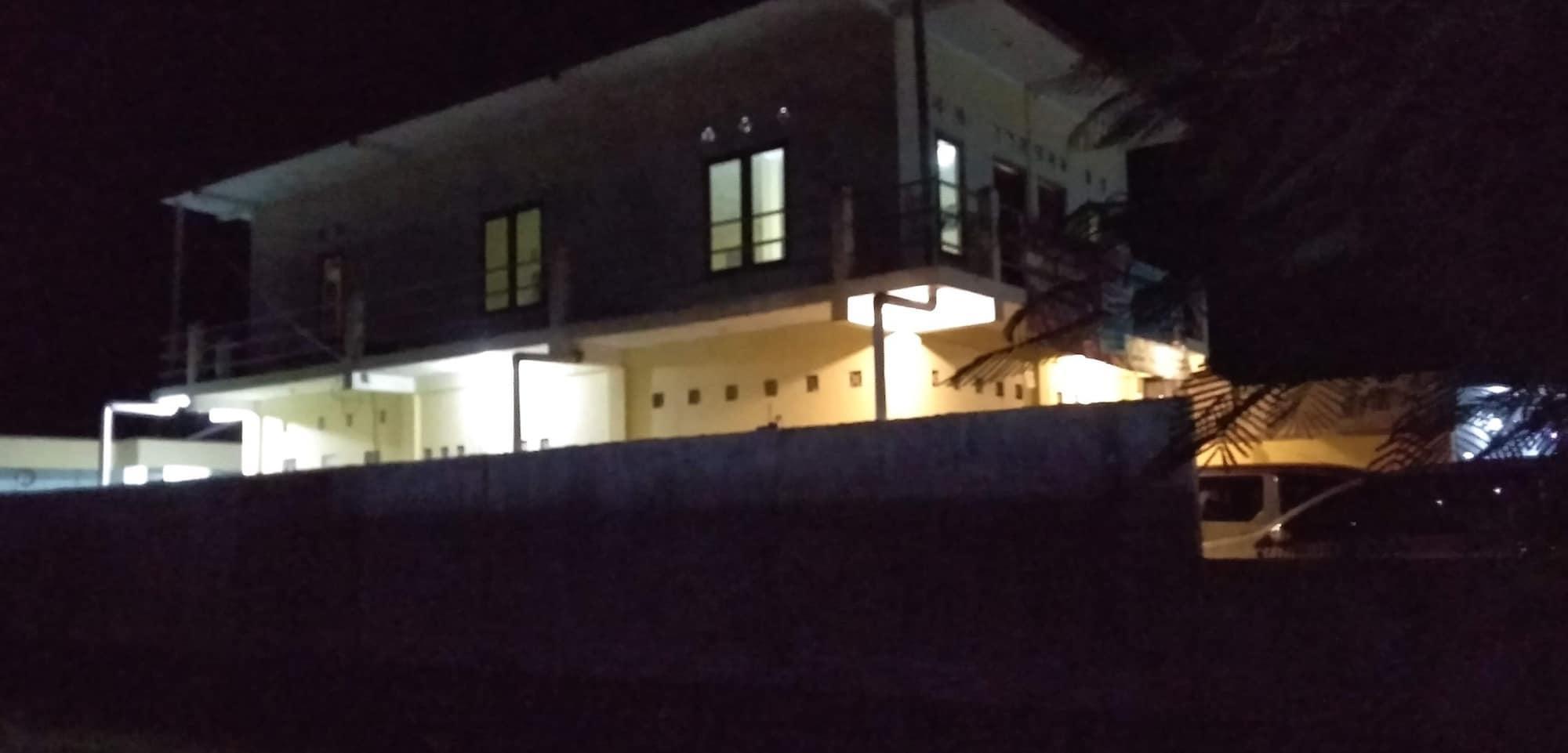 Spot On 93020 Rumah Singgah Ganjuran Bantul Esterno foto