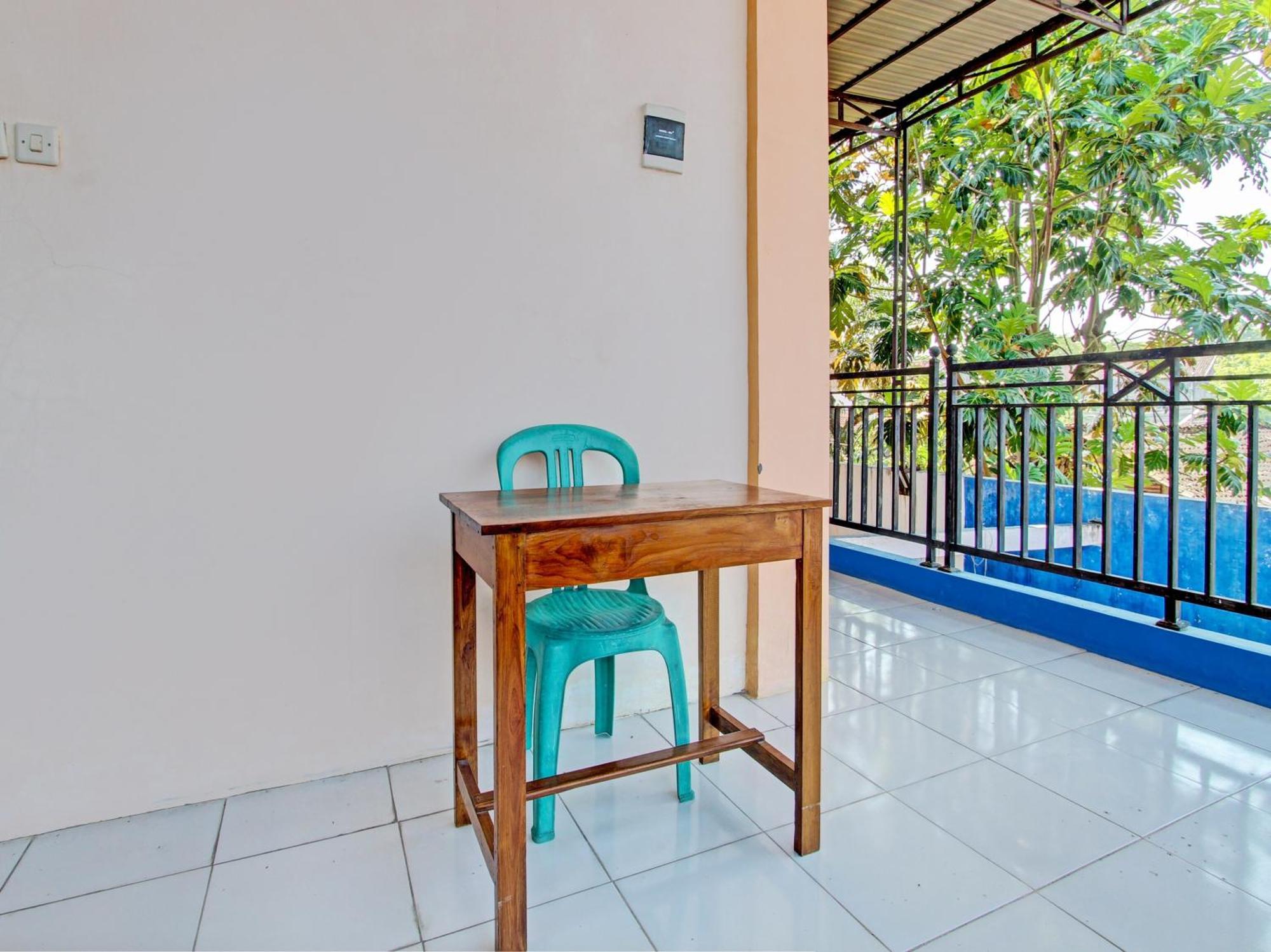Spot On 93020 Rumah Singgah Ganjuran Bantul Esterno foto