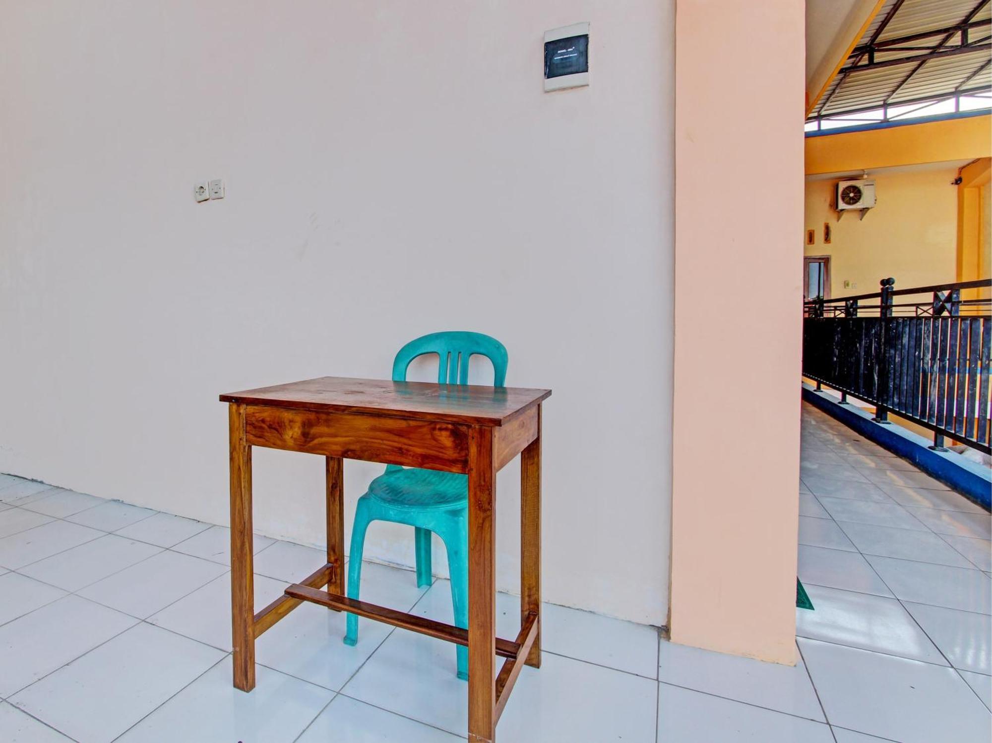 Spot On 93020 Rumah Singgah Ganjuran Bantul Esterno foto